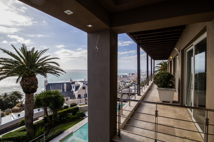 6 Bedroom Property for Sale in Bantry Bay Western Cape